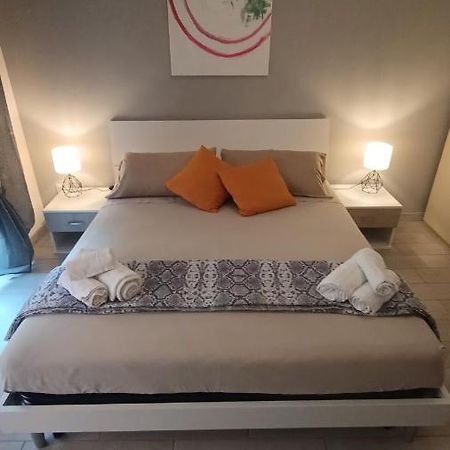 Casilina One Apartment โรม ภายนอก รูปภาพ